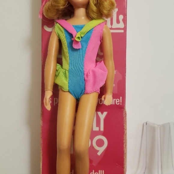 Vintage 1969 Skipper Doll with Original Trade In Box by Mattel/Barbie, Swimsuit+ - Picture 8 of 15